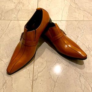 Men’s dressing shoes. Real leather unique design.